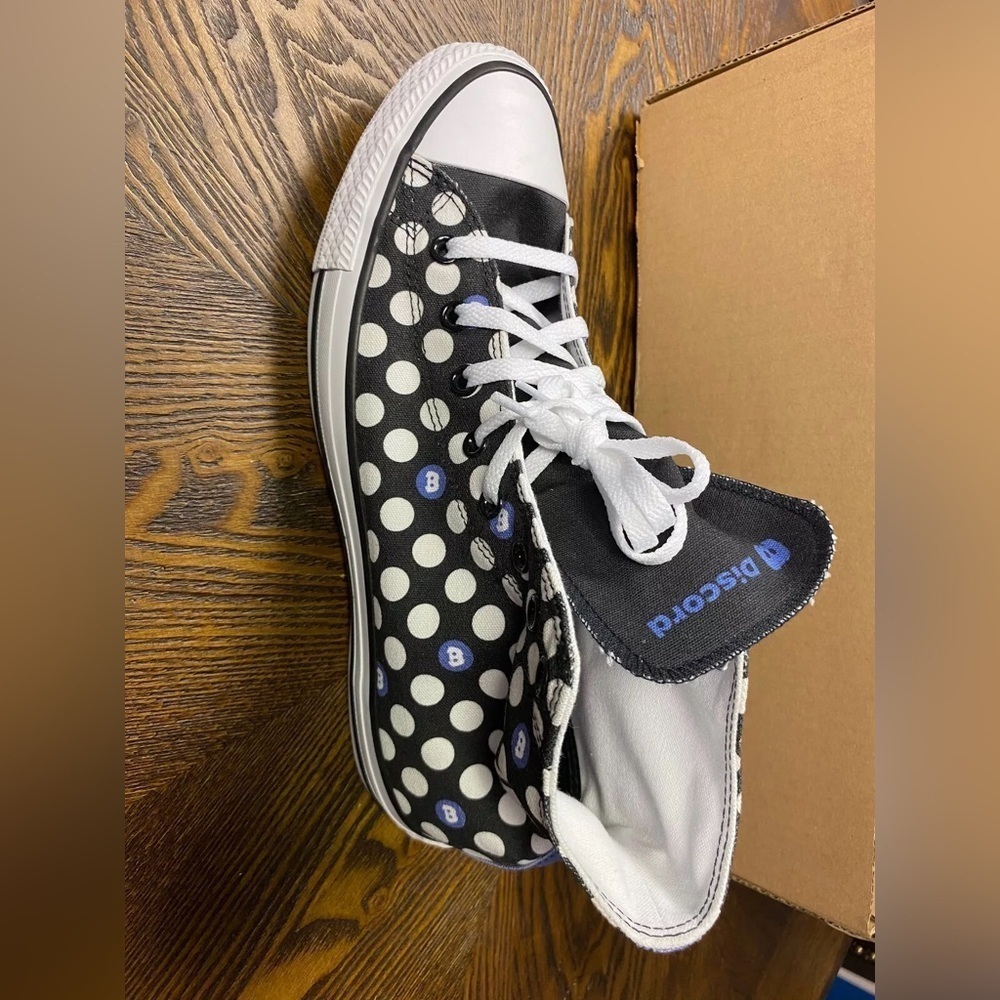 Custom Discord Chuck Taylors - Picture 4 of 7